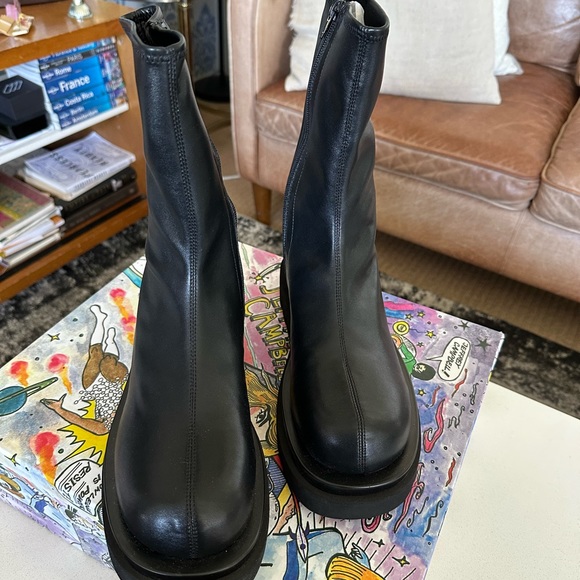 BRAND NEW NEVER WORN! Black prolong boots by Jeffery Campbell - Picture 3 of 5